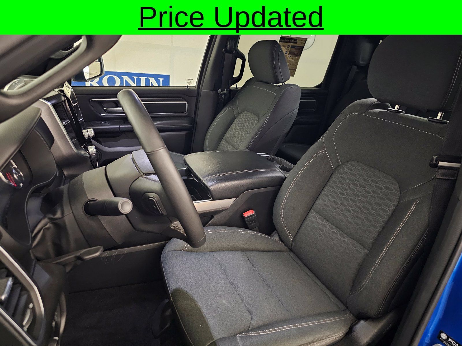 Used 2025 RAM 1500 Big Horn AWD/4WD image 6