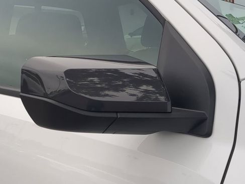 Used 2024 Chevrolet Colorado LT w/ LT Convenience Package image 12