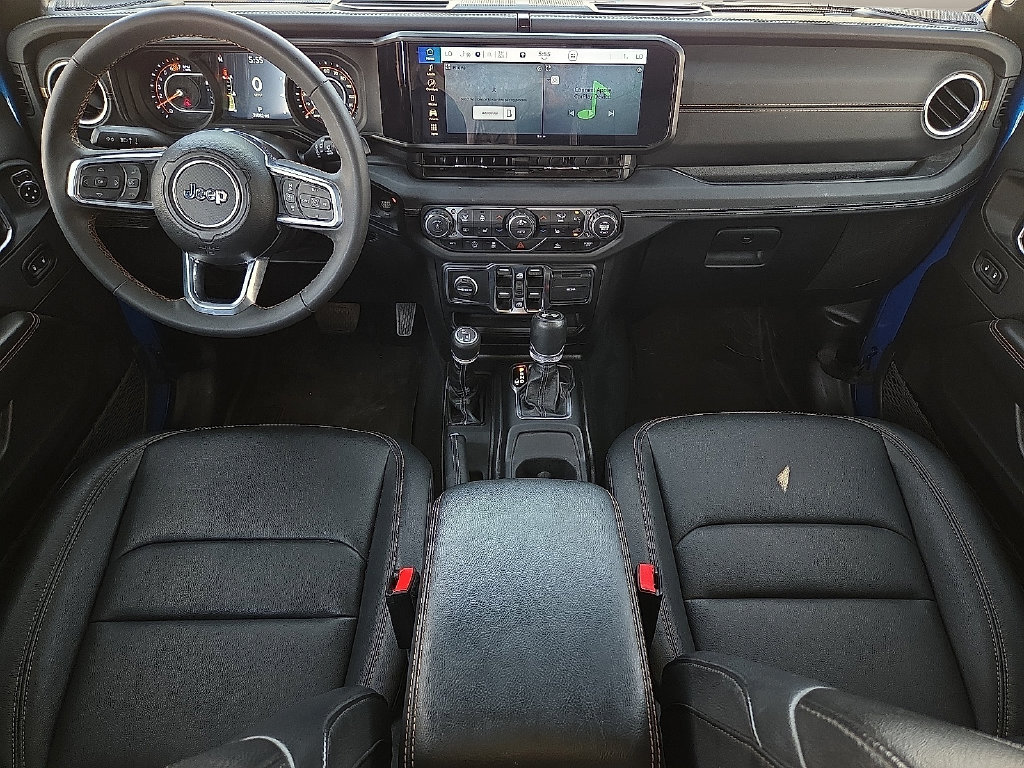 Used 2024 Jeep Wrangler Unlimited Sahara AWD/4WD image 11