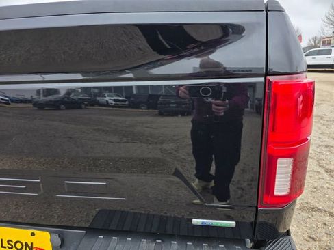 Used 2019 Ford F150 Lariat w/ Equipment Group 502A Luxury image 10