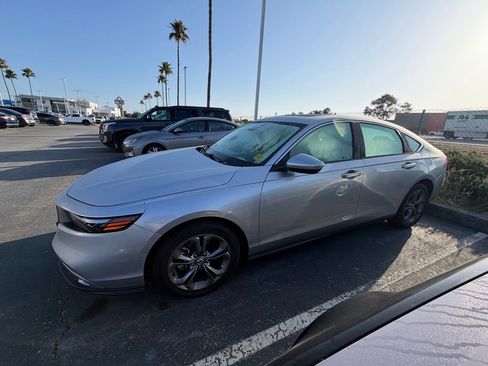Used 2024 Honda Accord EX image 2