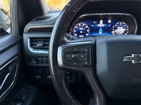 Used 2022 Chevrolet Tahoe RST w/ Luxury Package AWD/4WD image 32