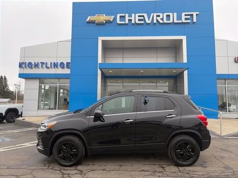 Used 2019 Chevrolet Trax LT w/ LT Convenience Package image 3