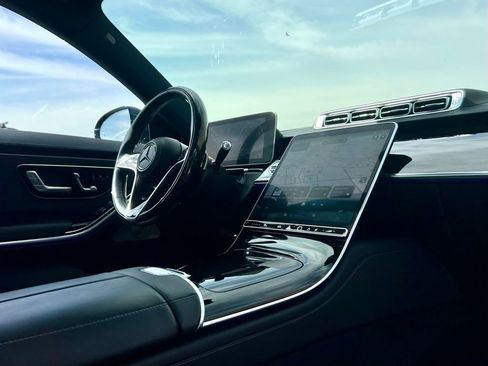 Certified 2021 Mercedes-Benz S 580 4MATIC Sedan image 16