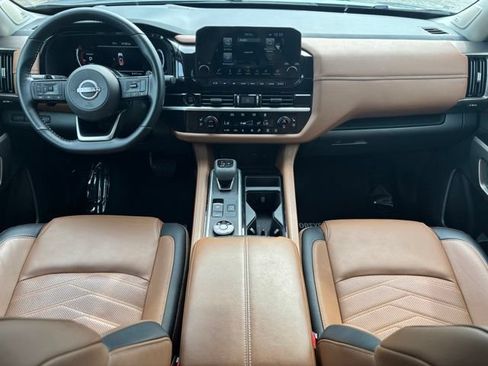 Used 2025 Nissan Pathfinder Platinum AWD/4WD image 20
