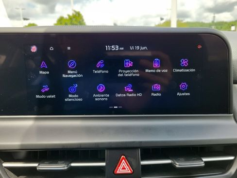 Used 2025 Kia Seltos EX w/ EX Sunroof Package FWD image 16