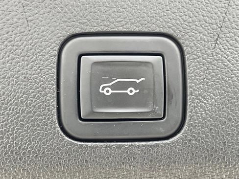 Used 2023 Cadillac Escalade Sport w/ Touring Package image 5