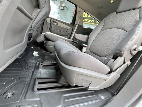 Used 2016 Chevrolet Traverse LT AWD/4WD image 68