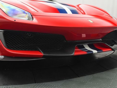 Used 2020 Ferrari 488 Pista Coupe RWD image 28
