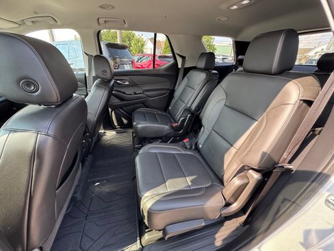 Used 2020 Chevrolet Traverse RS AWD/4WD image 28