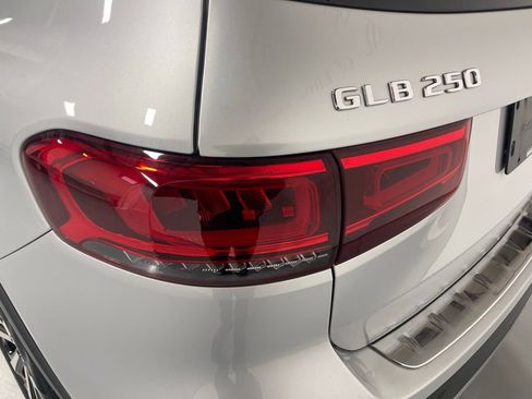 Certified 2022 Mercedes-Benz GLB 250 4MATIC image 13