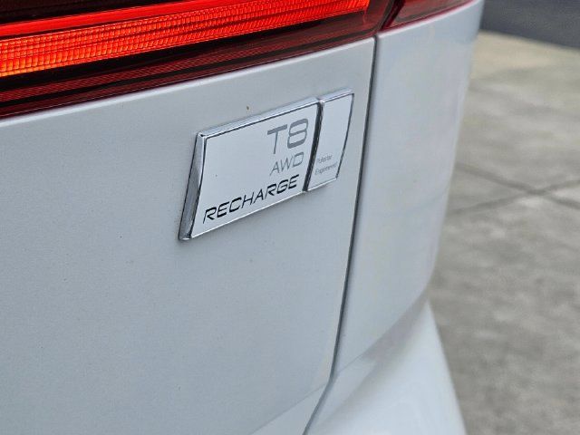 Certified 2023 Volvo XC60 T8 Ultimate w/ Protection Package AWD/4WD image 9