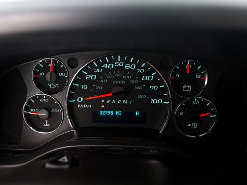 Used 2017 Chevrolet Express 2500 LS image 23