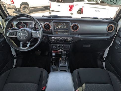 Used 2022 Jeep Gladiator Mojave w/ Trailer Tow Package AWD/4WD image 14