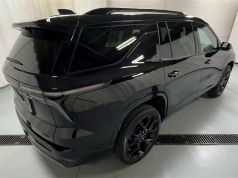 Used 2024 Chevrolet Traverse RS w/ LPO, Floor Liner Package image 8