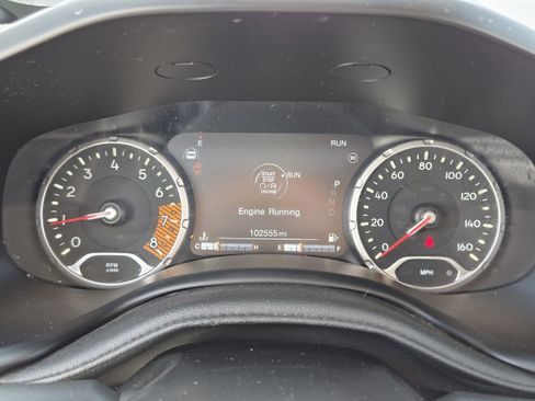 Used 2022 Jeep Renegade Latitude AWD/4WD image 23