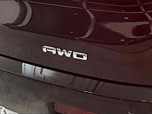 Used 2022 GMC Acadia Denali image 24