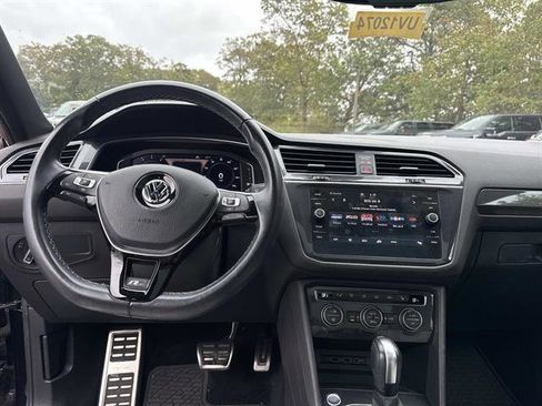 Used 2020 Volkswagen Tiguan SEL Premium R-Line image 30