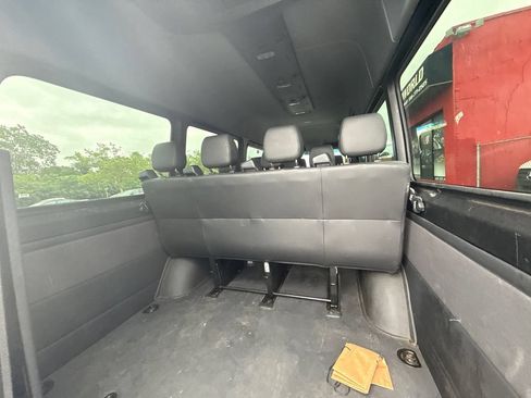 Used 2020 Mercedes-Benz Sprinter 2500 image 7