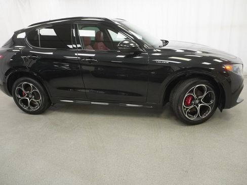 Used 2024 Alfa Romeo Stelvio Veloce AWD/4WD image 12