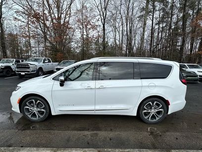 New 2026 Chrysler Pacifica Pinnacle