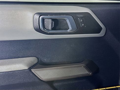 Used 2021 Ford Bronco Badlands image 24