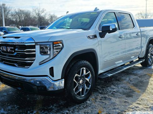 New 2026 GMC Sierra 1500 SLT w/ SLT Premium Plus Package image 4