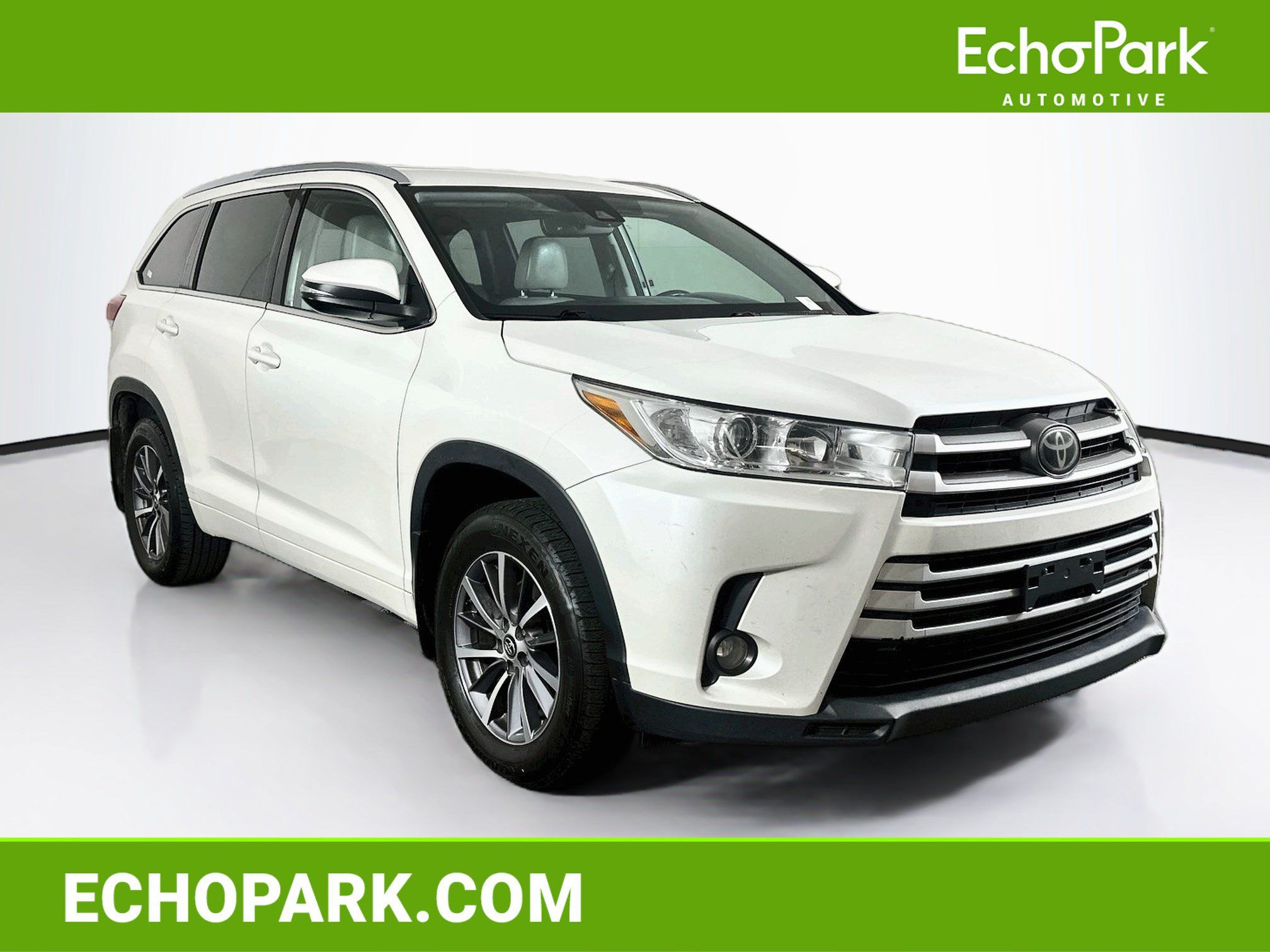 Used 2018 Toyota Highlander XLE AWD/4WD image 1