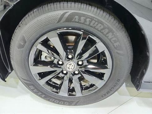 Used 2025 Toyota Camry LE FWD image 37