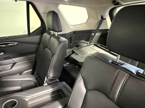 Used 2025 Honda Pilot EX-L image 40