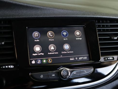 Used 2022 Buick Encore Preferred w/ Safety Package II image 13