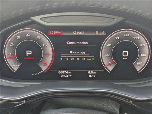Used 2019 Audi Q8 Prestige w/ Luxury Package AWD/4WD image 11