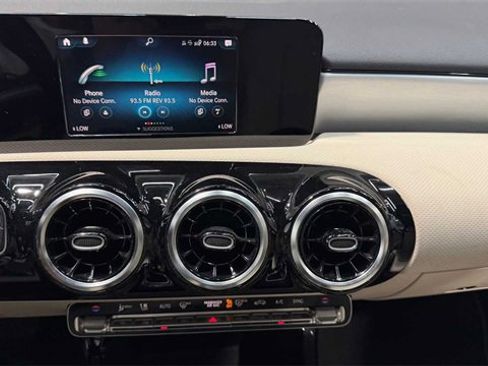 Used 2021 Mercedes-Benz A 220 A 220 image 28