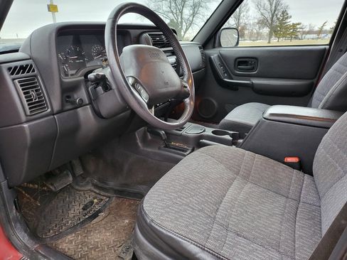 Used 2001 Jeep Cherokee Sport image 10