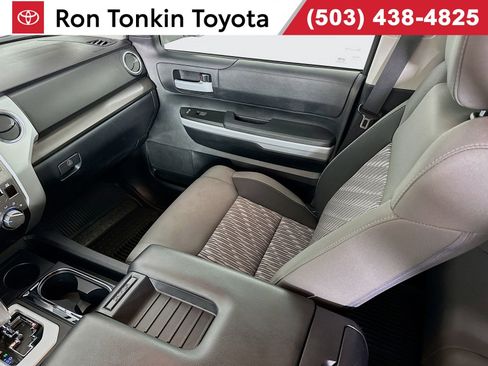 Certified 2018 Toyota Tundra SR5 w/ TRD Off Road Package image 21