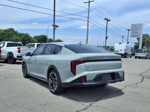 Used 2025 Kia K4 GT-Line w/ GT-Line Sunroof Package FWD image 2