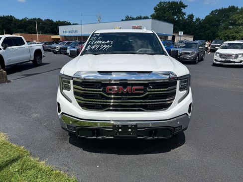 Used 2024 GMC Sierra 1500 SLT w/ SLT Premium Plus Package AWD/4WD image 7
