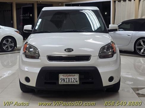 Used 2010 Kia Soul + FWD image 8