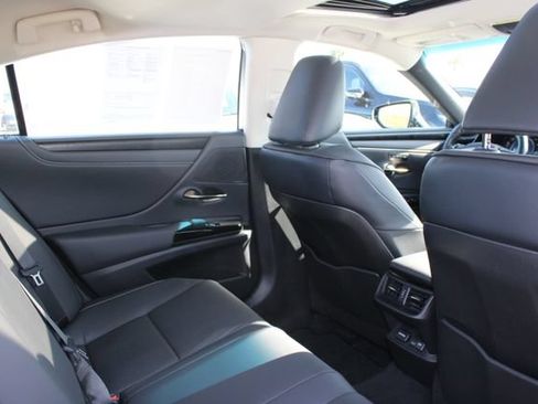 Certified 2025 Lexus ES 300h w/ Premium Package FWD image 7