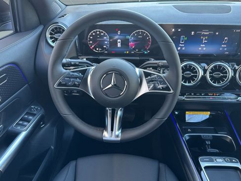 New 2025 Mercedes-Benz GLA 250 4MATIC image 24