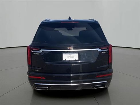 Certified 2025 Cadillac XT6 Premium Luxury w/ Platinum Package AWD/4WD image 4
