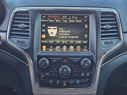 Used 2017 Jeep Grand Cherokee Limited image 13