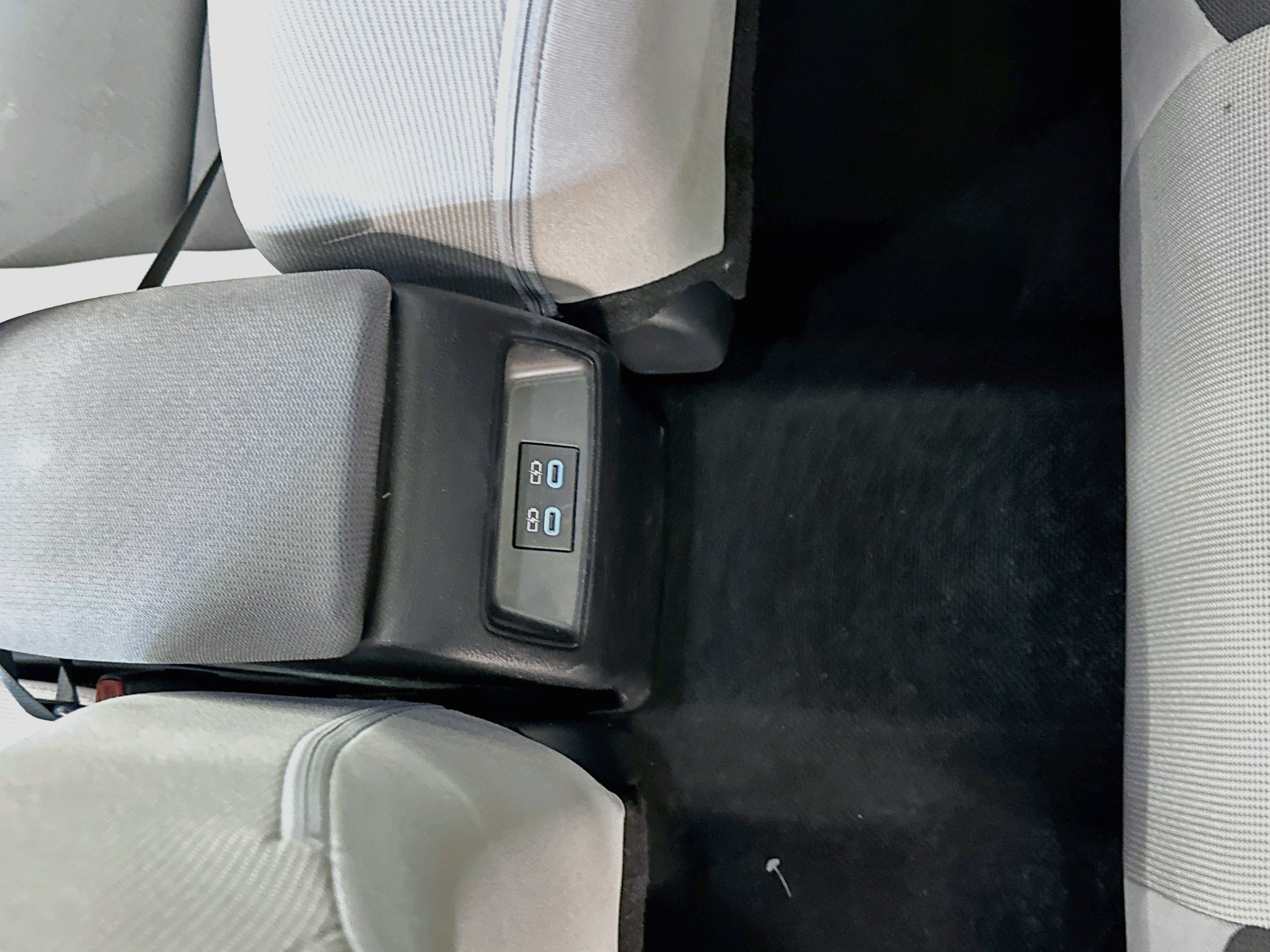 Used 2025 Toyota Corolla LE FWD image 27