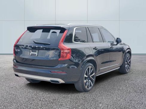 Used 2020 Volvo XC90 T6 Momentum w/ Protection Package AWD/4WD image 4