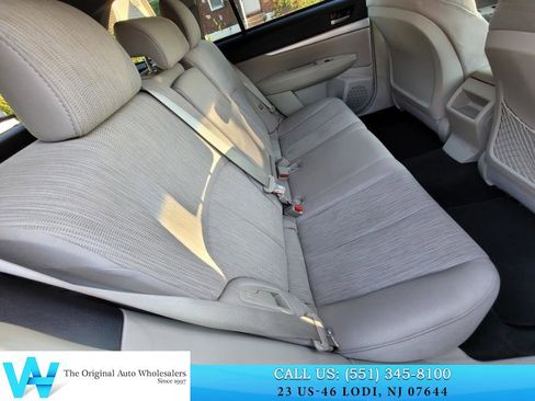 Used 2013 Subaru Outback 2.5i Premium w/ All-Weather Pkg image 17