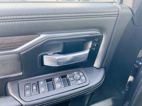 Used 2025 RAM 2500 Laramie image 10