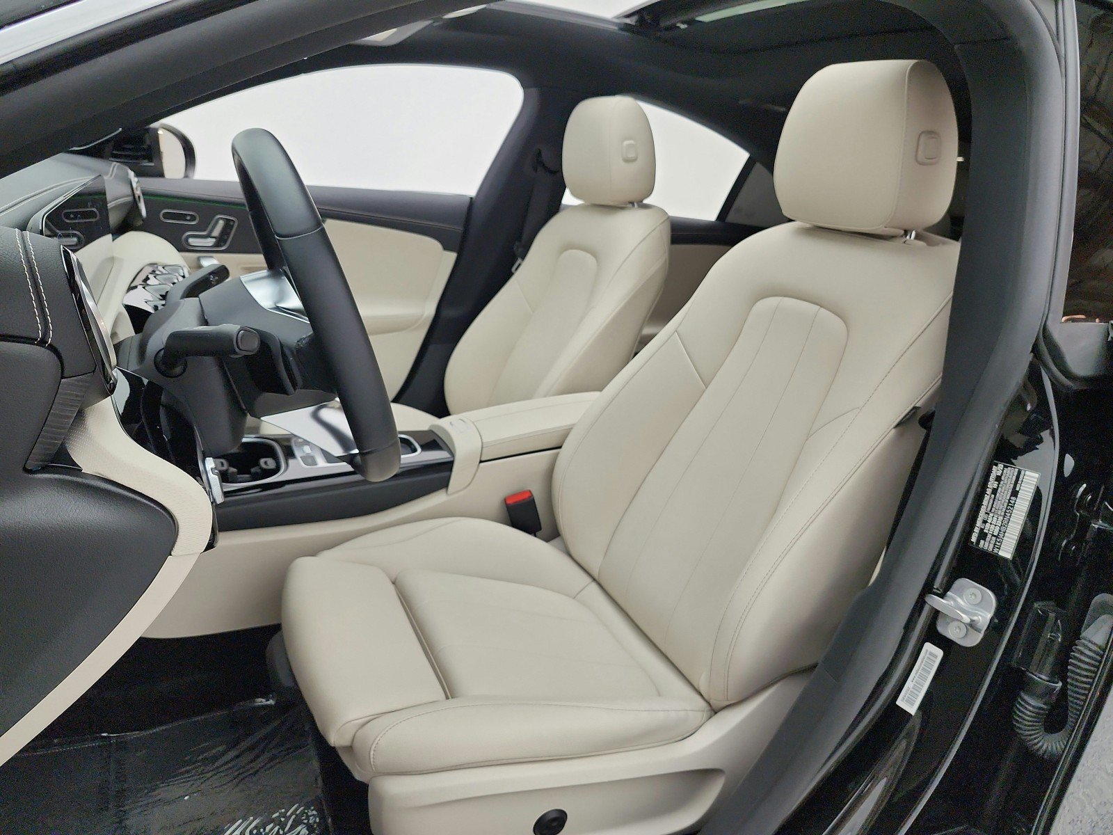 Certified 2024 Mercedes-Benz CLA 250 4MATIC image 15