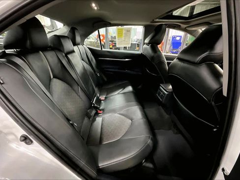 Used 2022 Toyota Camry XSE w/ Navigation Upgrade Package image 20
