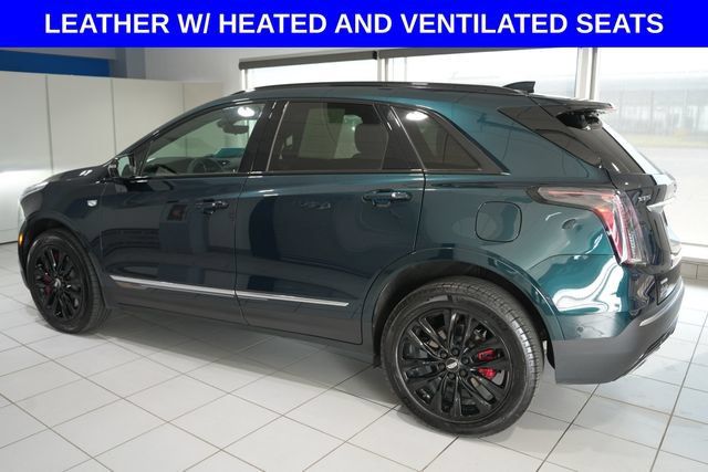 Used 2025 Cadillac XT5 Sportv w/ LPO, Bronce Accent Package AWD/4WD image 4