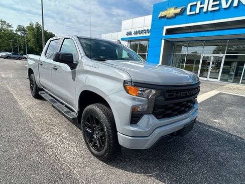 Used 2024 Chevrolet Silverado 1500 Custom AWD/4WD image 10